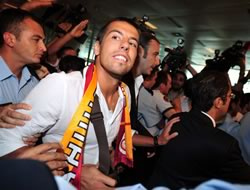 Milan Baros seyirciyi sordu