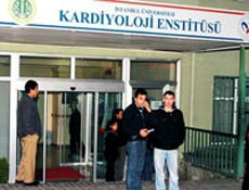 Kadınlar tuvaletinde gizli kamera şoku