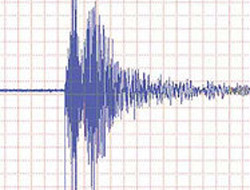 Yunanistanda deprem paniği