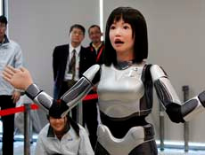 Dünyanın ilk robot mankeni görücüye çıktı - Seo